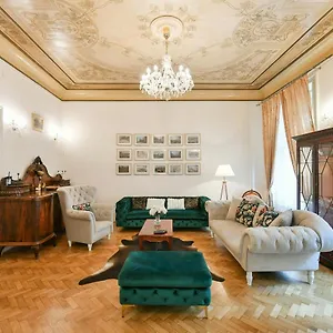 Apartment Stunning Charles Bridge Apartment